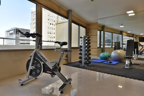 Fitness facility - Holiday Inn Express Puerto Madero by IHG (Buenos Aires)