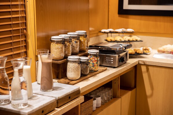 Free daily buffet breakfast
