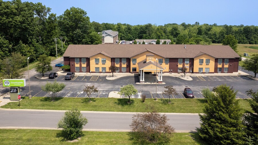 Countryside Inn & Suites
