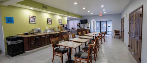 Petit déjeuner continental compris les week-ends