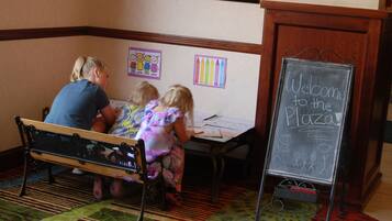 ロビー応接スペース