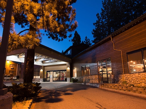 Empeiria High Sierra Hotel