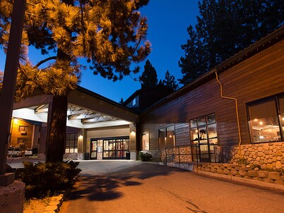 Empeiria High Sierra Hotel