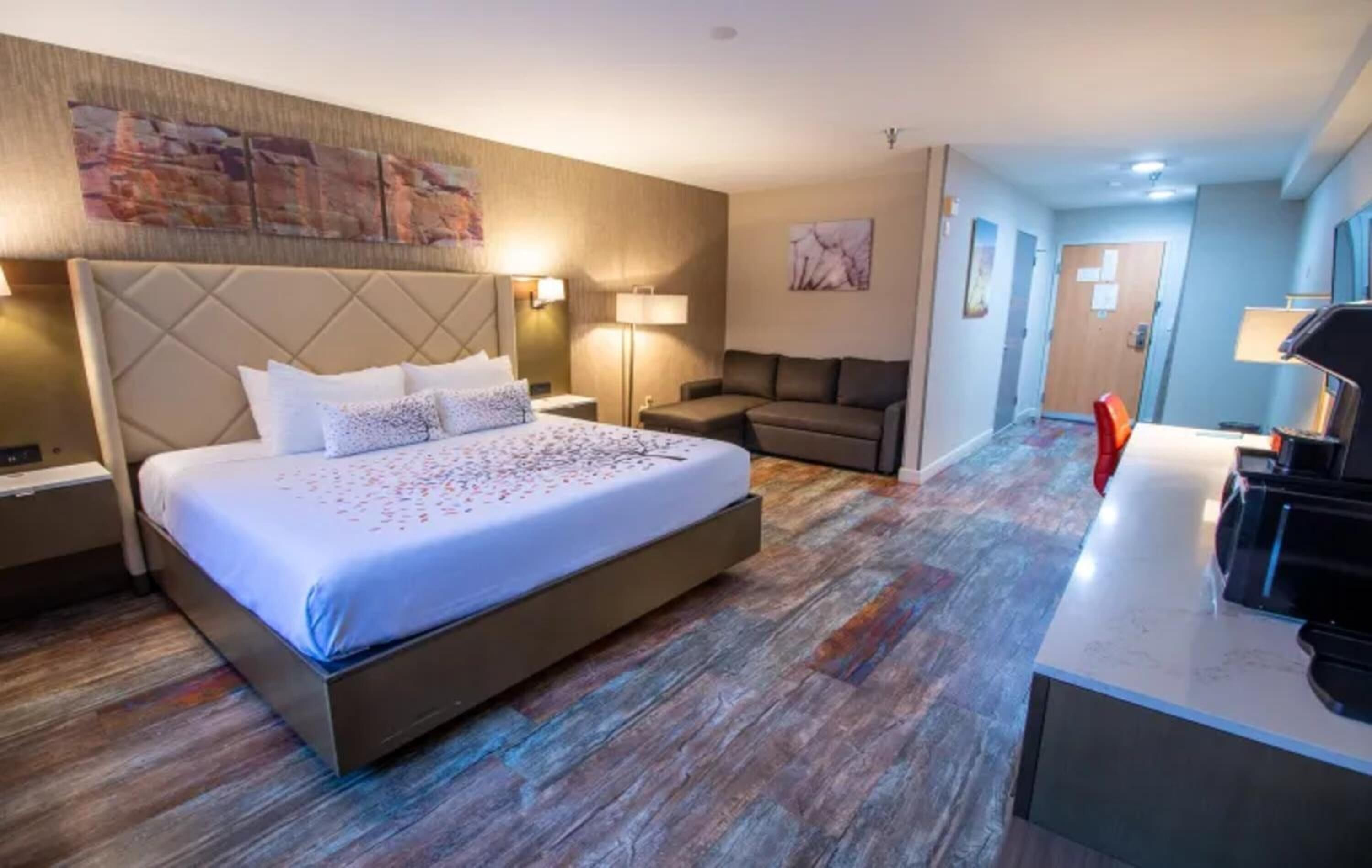ADA king room. larger room | Premium bedding, in-room safe, desk, blackout drapes