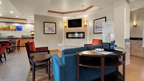 Unclassified image, 3 of 39, button - Comfort Inn & Suites Fenton (Fenton)