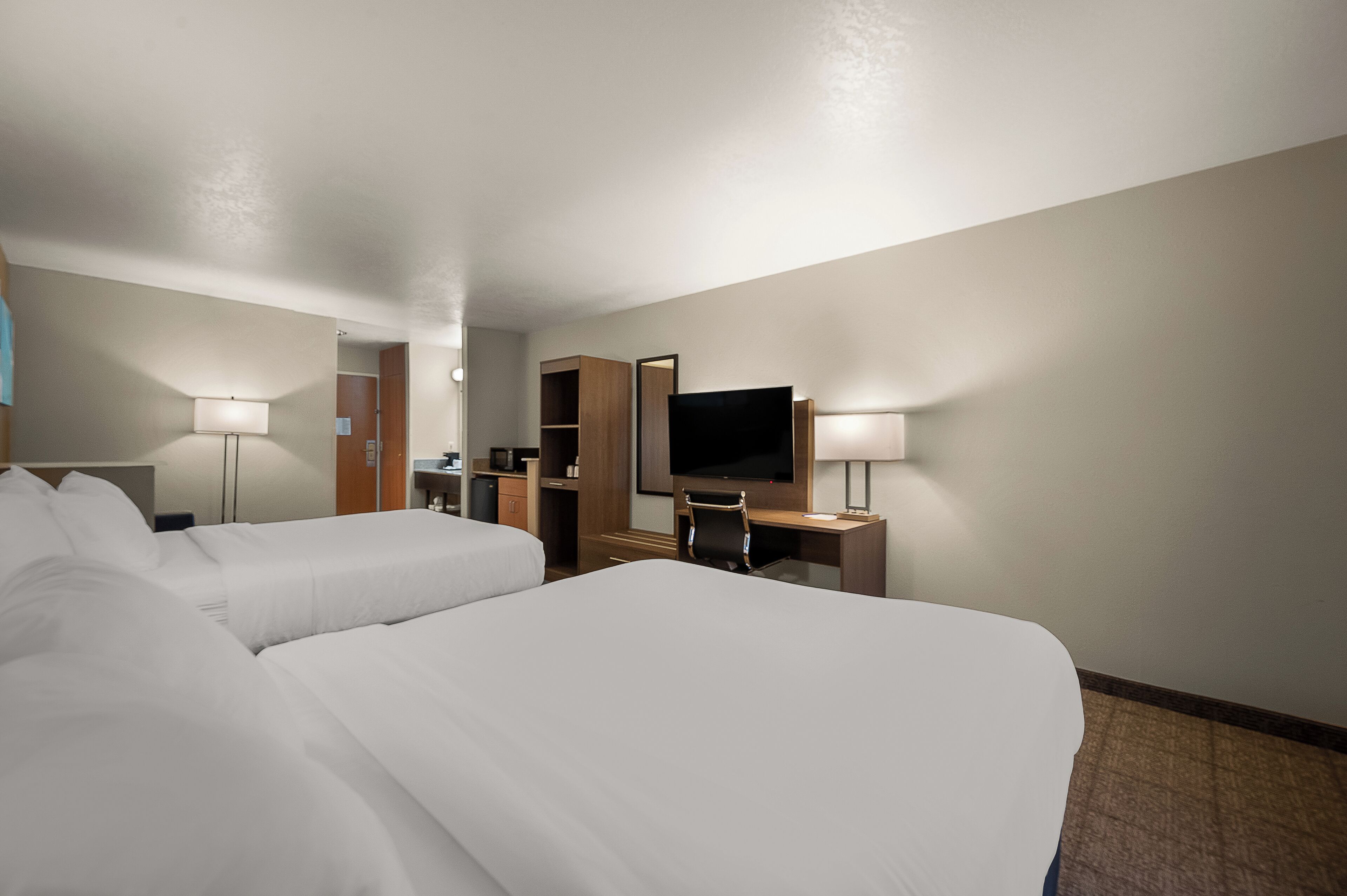suite, multiple beds, non smoking | 1 bedroom, desk, blackout curtains, soundproofing