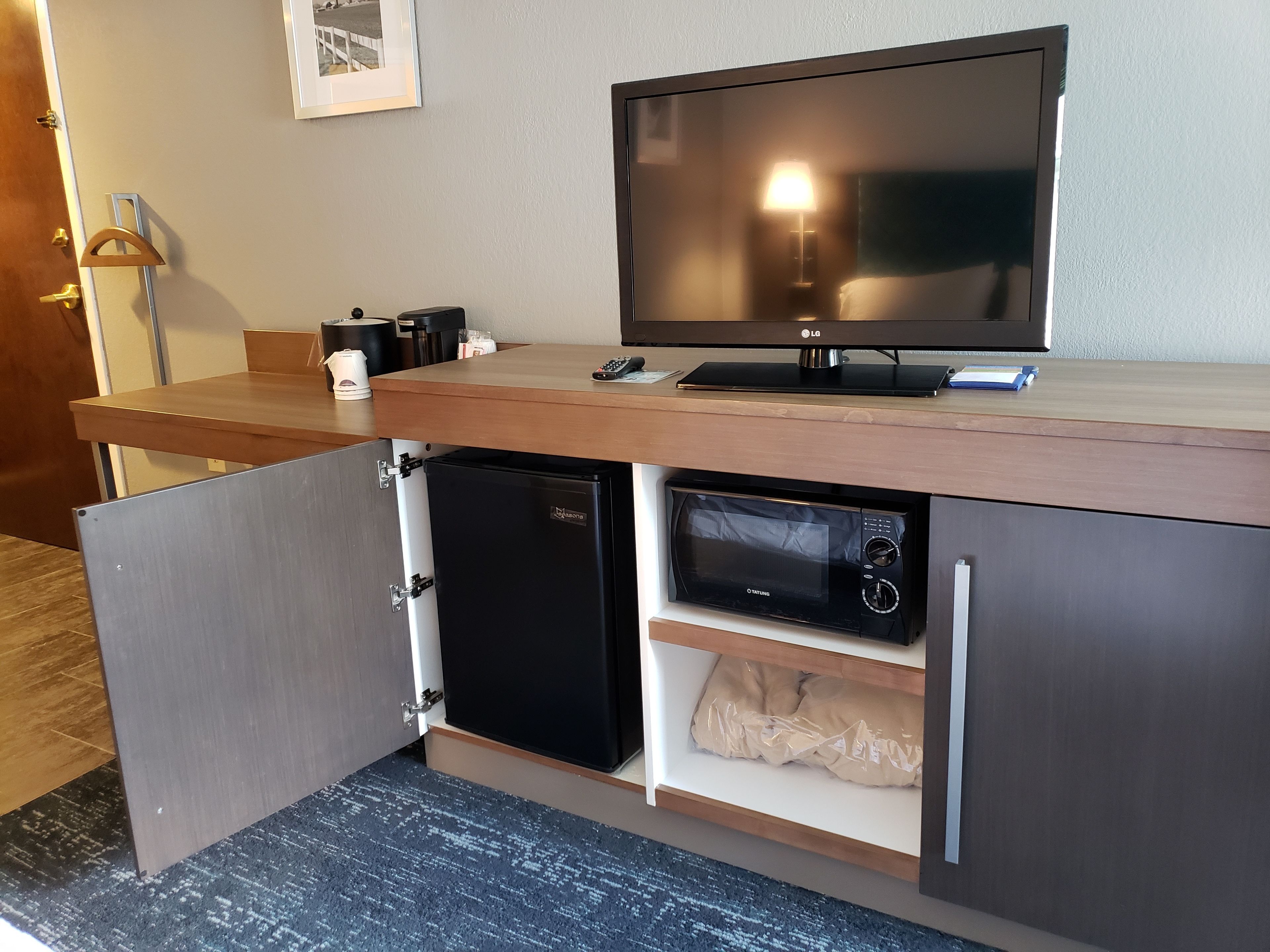 premium bedding, desk, iron/ironing board, wifi