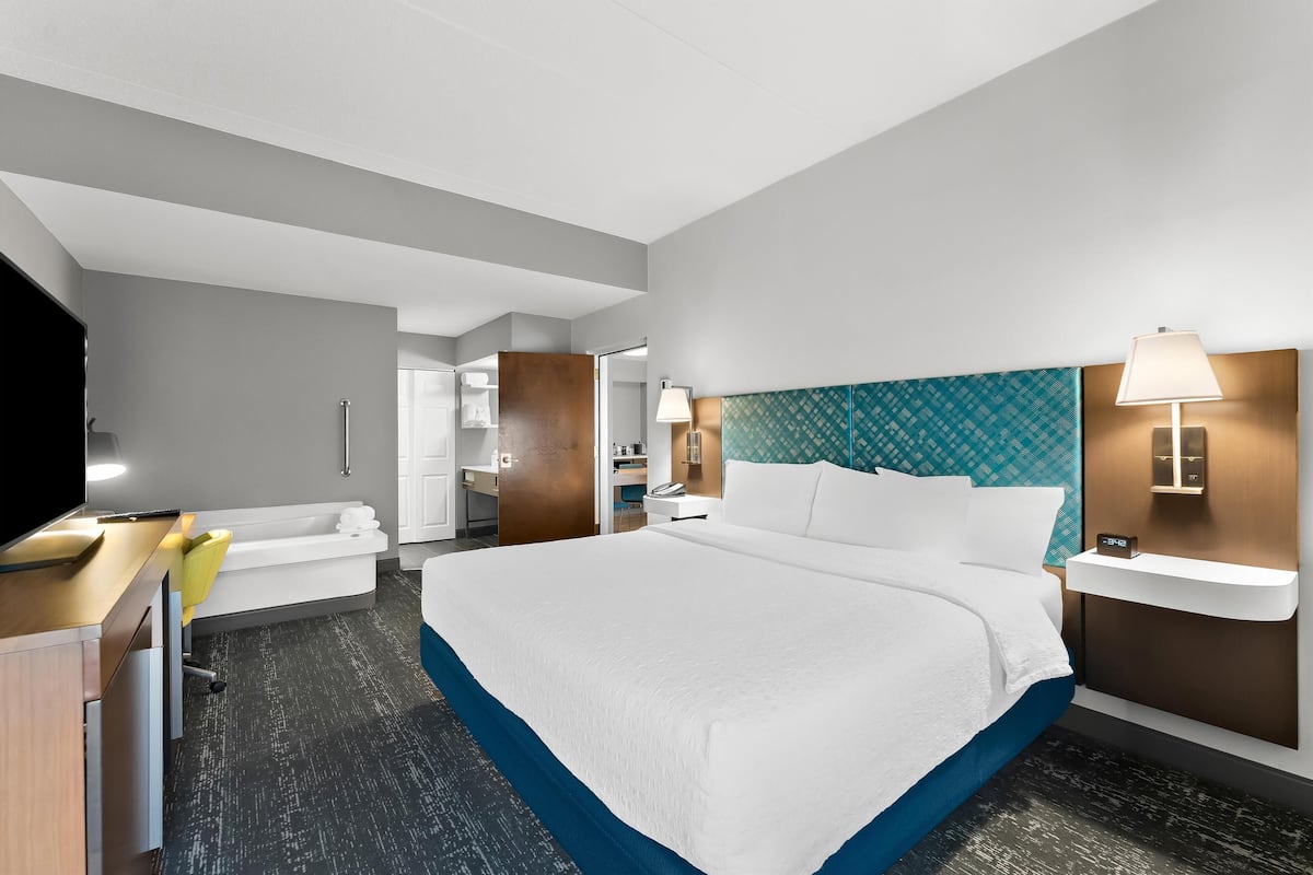 One King Bed