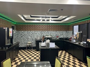 Desayuno completo incluido todos los días