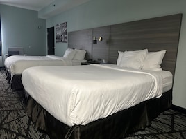 Caja de seguridad en la habitación y escritorio