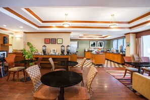 含每日全套早餐