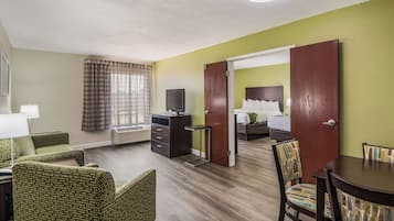 Suite, Beberapa Tempat Tidur, Bebas Asap Rokok | Setrika/meja setrika dan tempat tidur bayi gratis