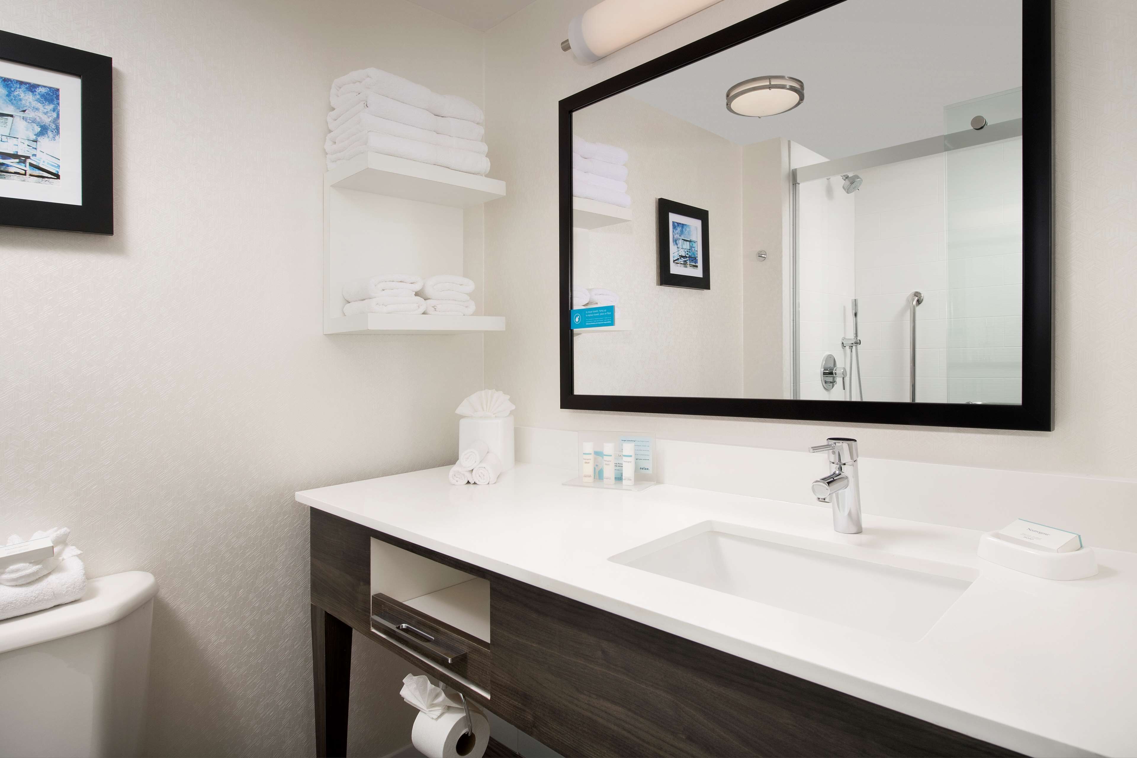 Photo - Hampton Inn & Suites Anaheim Garden Grove