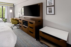 Deluxe Room, Multiple Beds, Non Smoking | Premium bedding, in-room safe, desk, laptop workspace