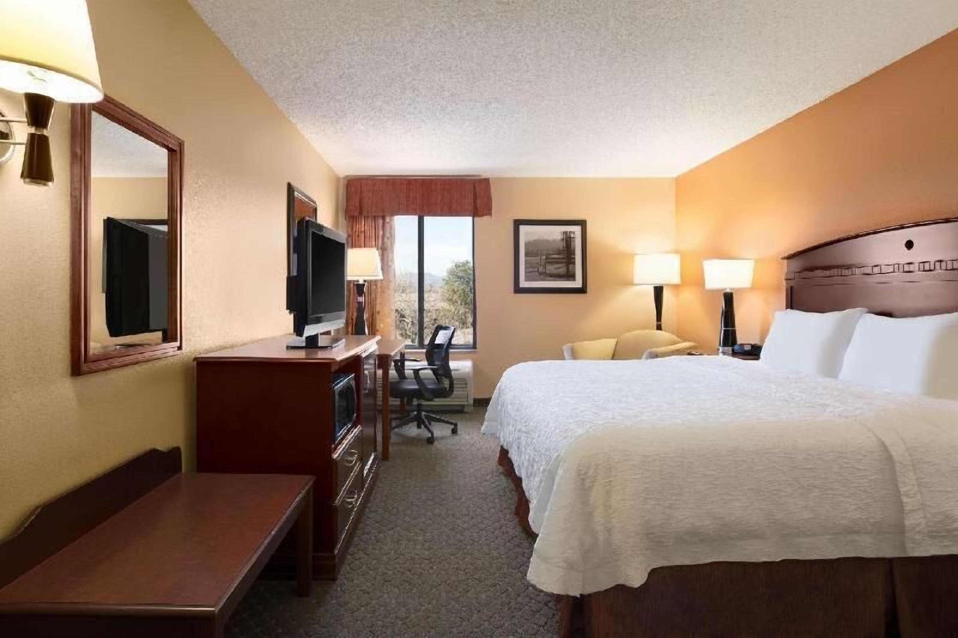 Individually furnished, laptop workspace, blackout drapes