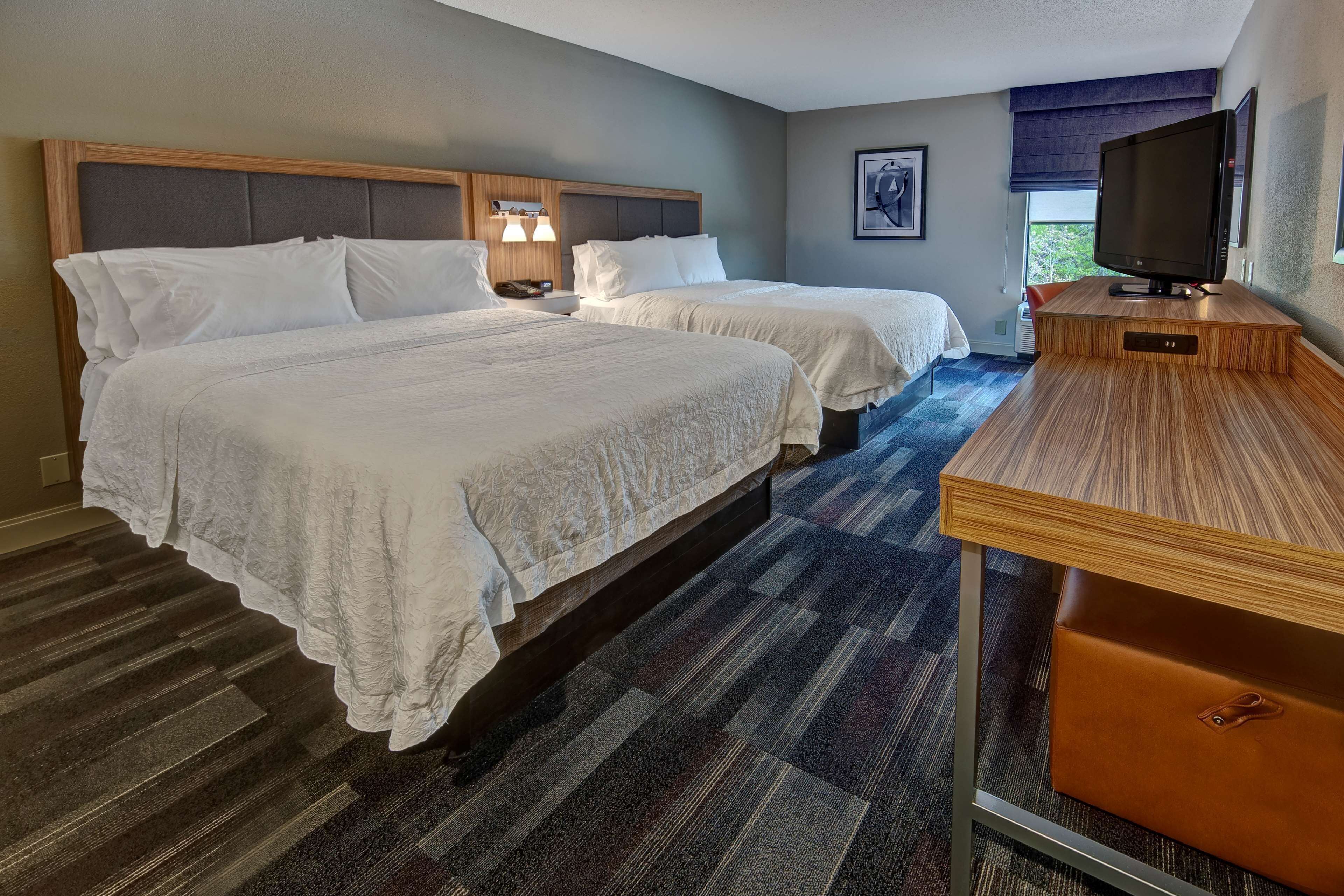 Premium bedding, minibar, desk, laptop workspace