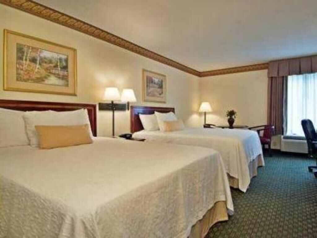 Premium bedding, minibar, desk, laptop workspace