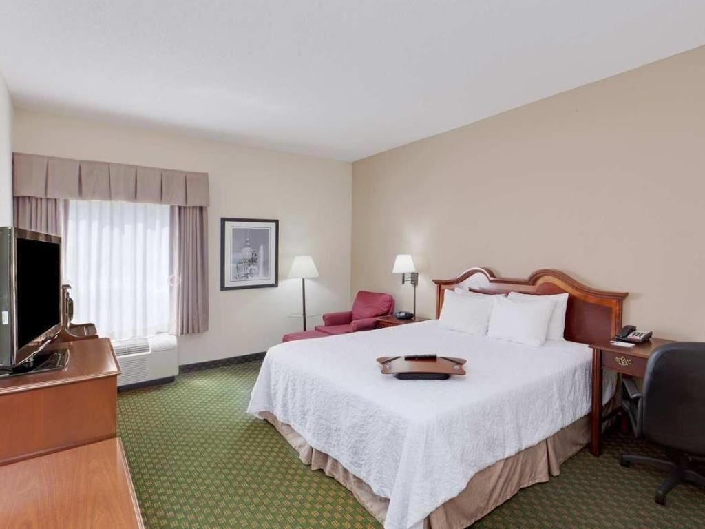Premium bedding, minibar, desk, laptop workspace
