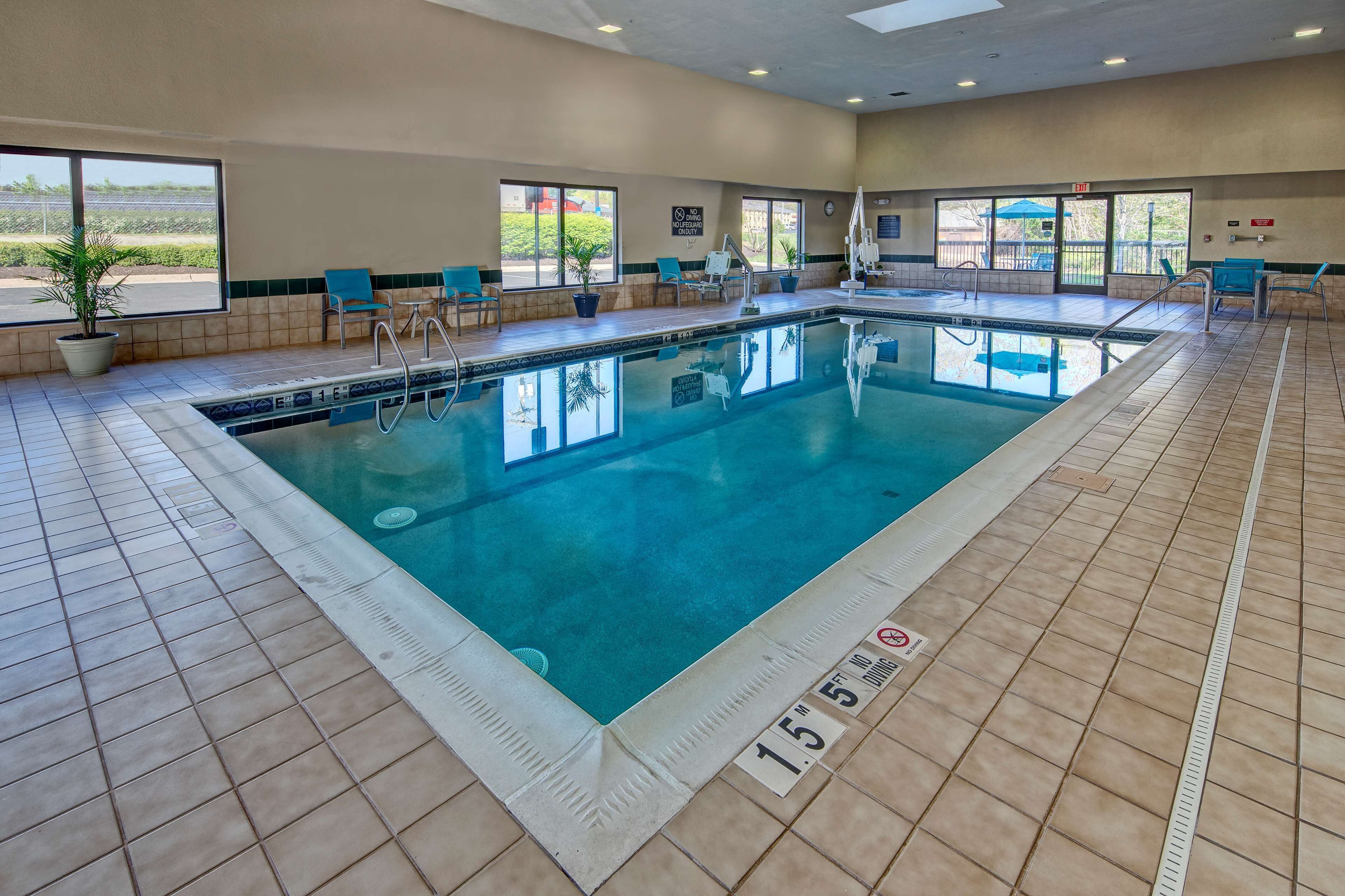 indoor pool, pool loungers