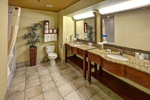 Bathroom - Hampton Inn Indianapolis-sw/plainfield (Plainfield)