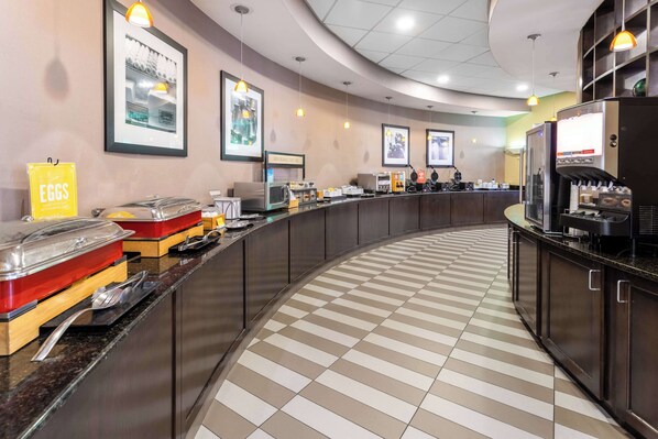 Desayuno buffet incluido todos los días