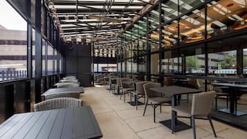 Breakfast, lunch and dinner served