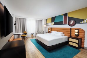 Premium bedding, in-room safe, desk, blackout drapes