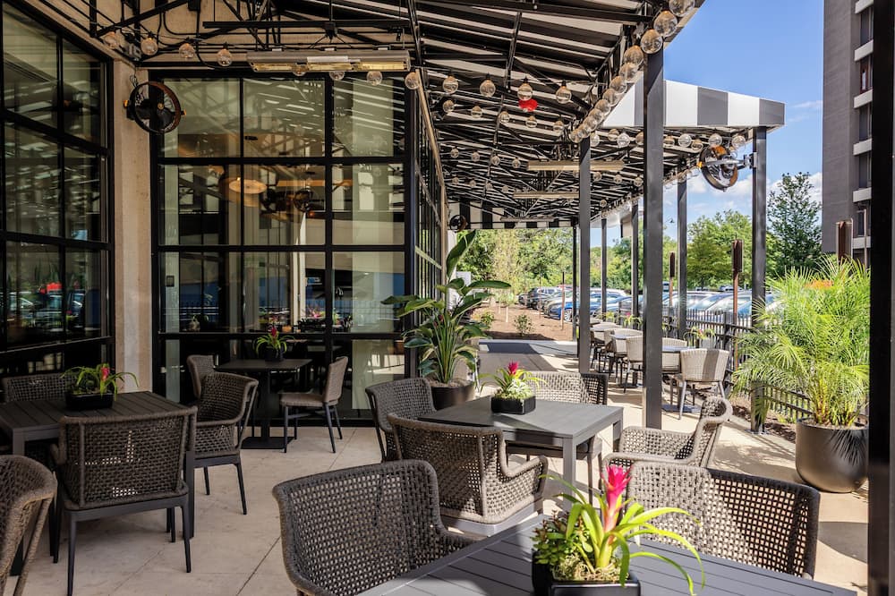 Hyatt Centric Chicago O'Hare