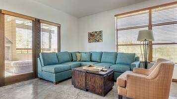 Zimmer, 1 Schlafzimmer | Wohnbereich