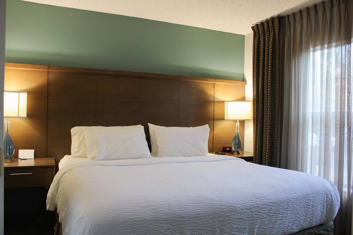 Suite, 1 Bedroom, Accessible, Kitchen (1 King, Mobil Tub) | 1 bedroom, desk, laptop workspace, blackout curtains