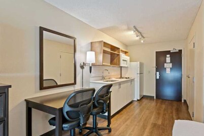 Extended Stay America Suites Oakland Alameda Airport