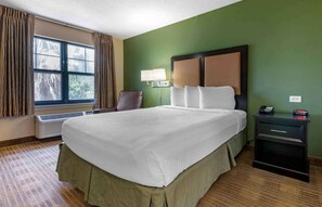 Desk, iron/ironing board, free WiFi, bed sheets - Extended Stay America Suites Jacksonville Riverwalk Conv Ctr (Jacksonville)