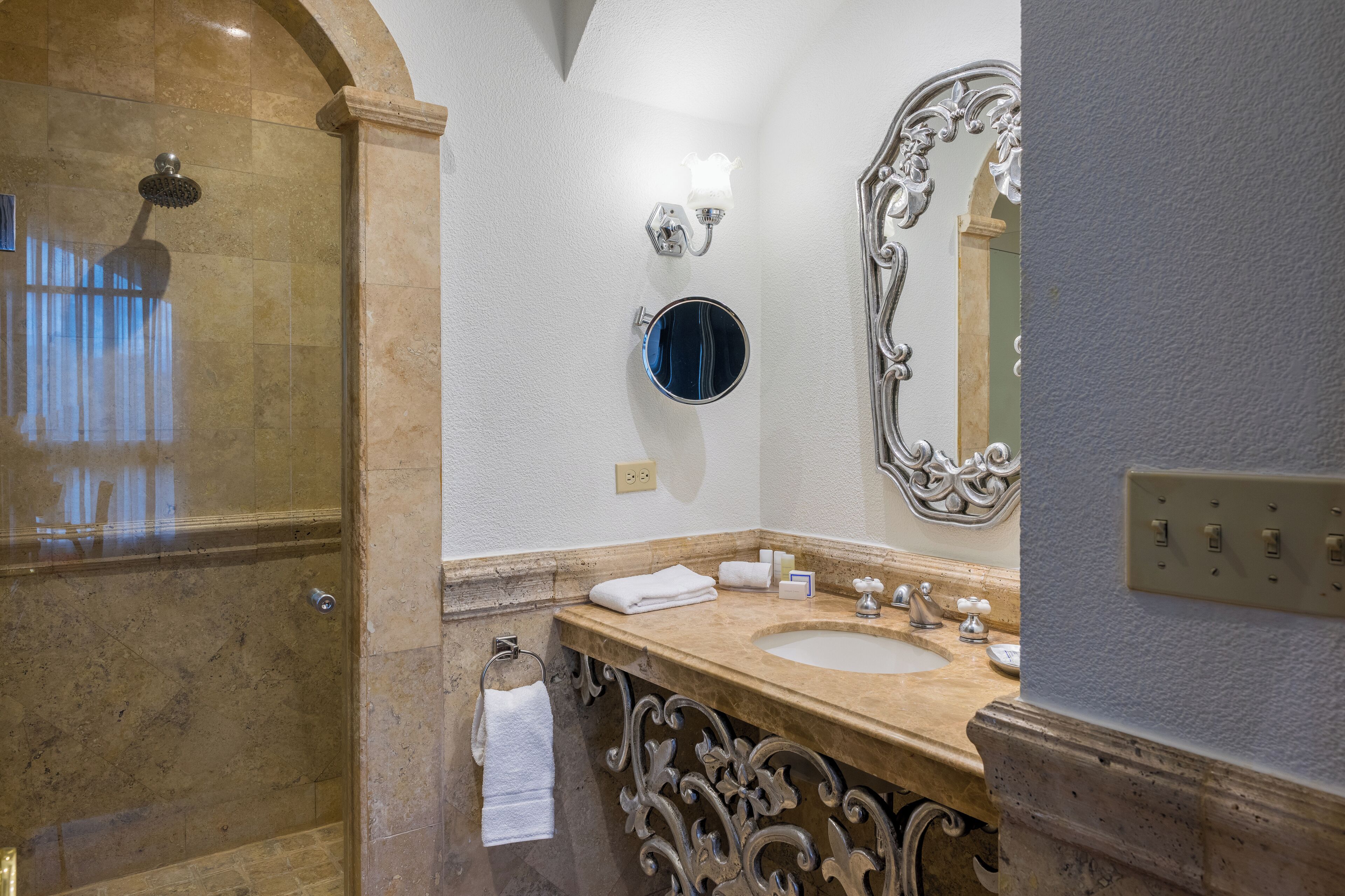 presidential suite | bathroom | free toiletries, hair dryer, towels, soap