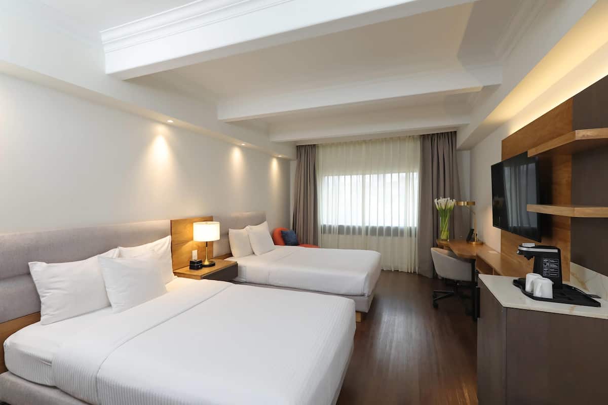 Egyptian cotton sheets, premium bedding, down duvets, pillow-top beds