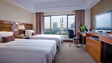 Premier Room | In-room safe, desk, free WiFi, bed sheets