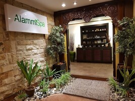 Sauna, steam room, hydrotherapy, aromatherapy, body wraps, body scrubs