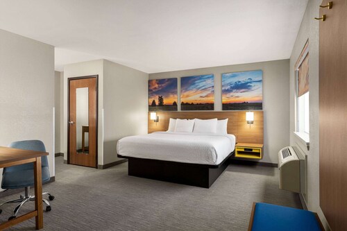 Days Inn by Wyndham Washington Court House