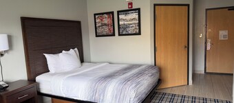 AmericInn by Wyndham Kearney