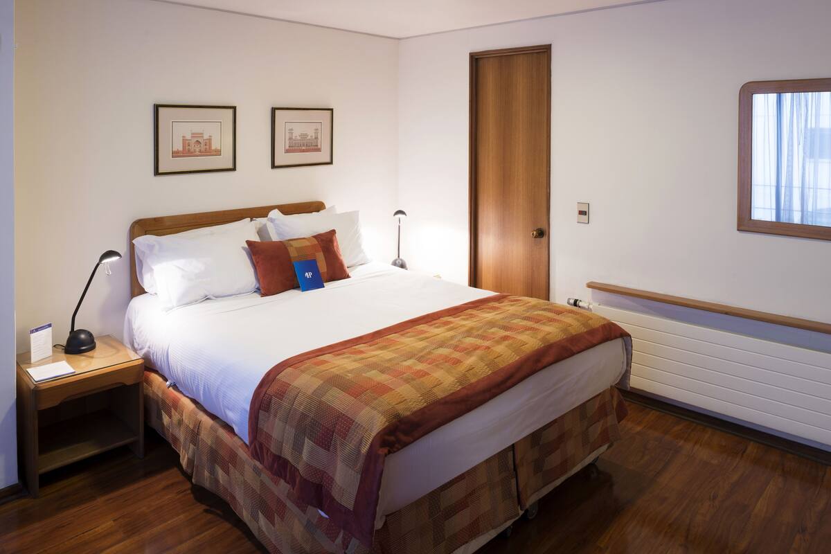 1 bedroom, pillow-top beds, in-room safe, desk