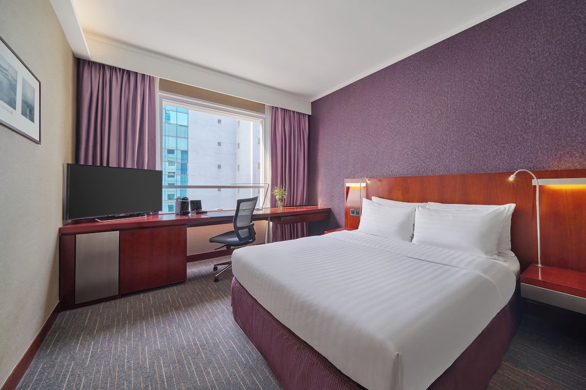 Premier Room, 1 Queen Bed (Executive)