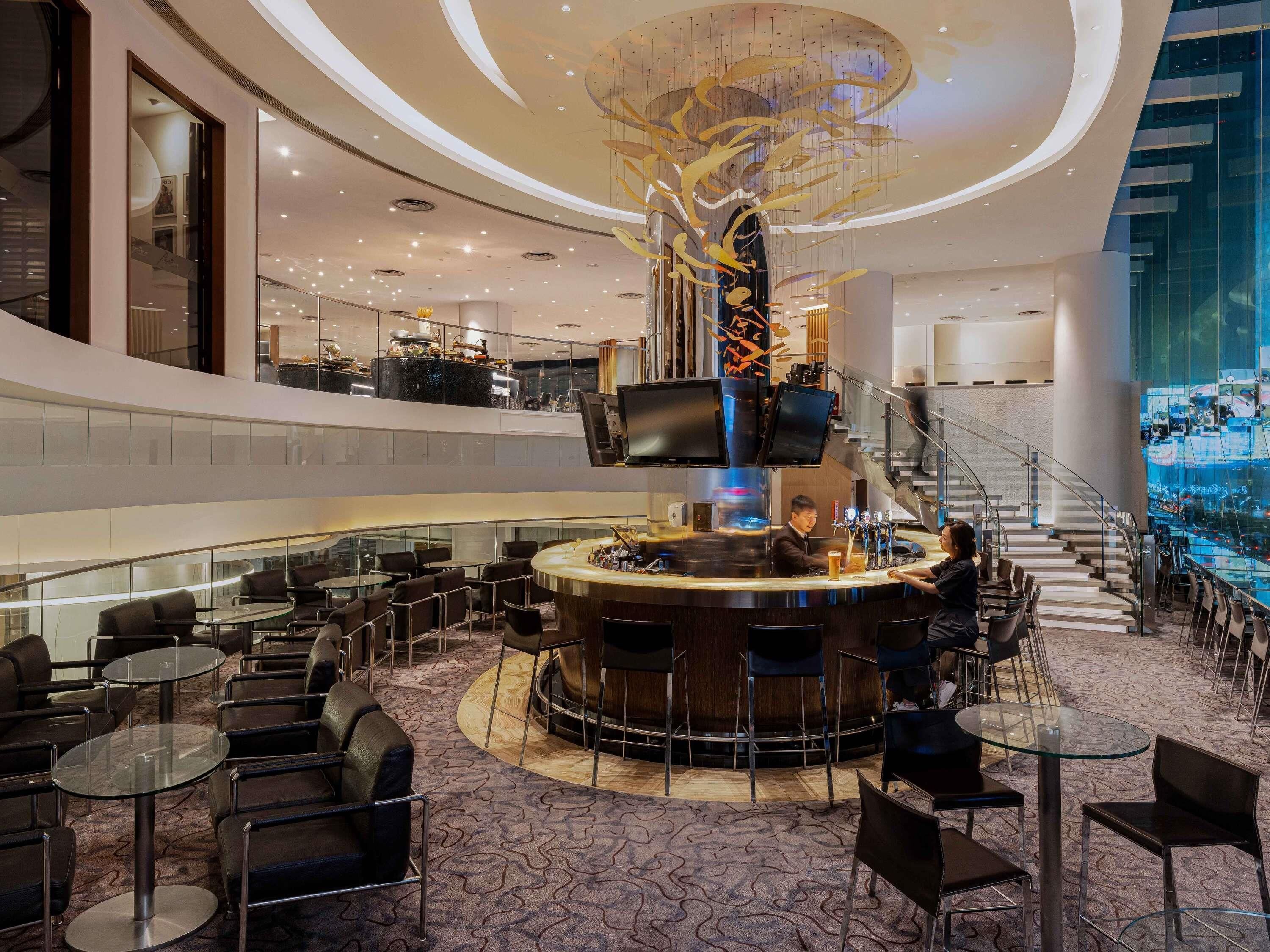 供应午餐和欢乐时光优惠