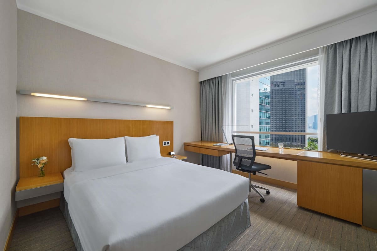 1 bedroom, down duvets, minibar, in-room safe