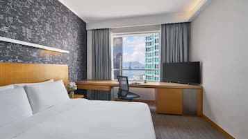 Superior Room, 1 Queen Bed | Down duvets, minibar, in-room safe, desk