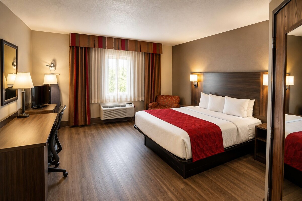 Room, 1 Queen Bed, Accessible, Non Smoking | Desk, blackout curtains, iron/ironing board, free WiFi