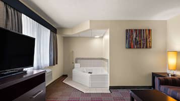 Desk, iron/ironing board, WiFi, bed sheets