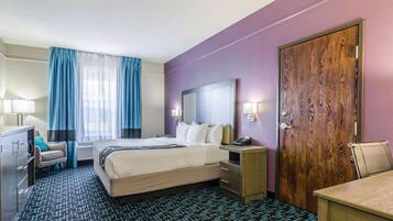 Ropa de cama de alta calidad, cubrecamas y escritorio