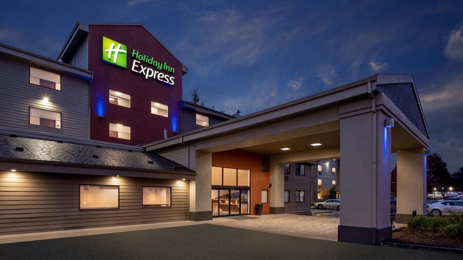 Holiday Inn Express Portland SE- Clackamas Area by IHG