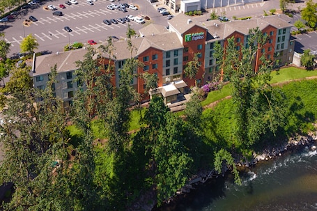 Exterior. Holiday Inn Express Portland SE- Clackamas Area by IHG