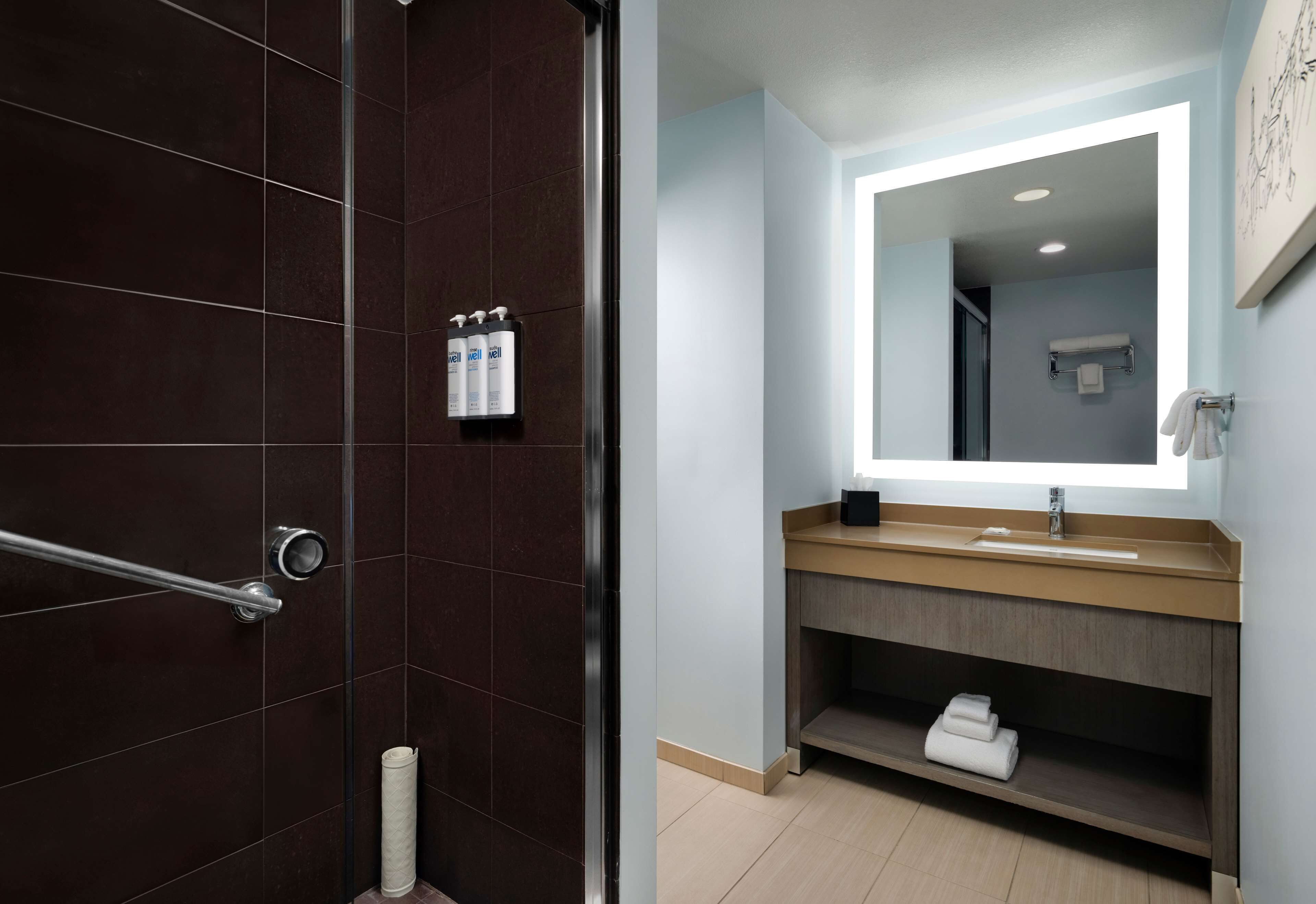 Photo - HYATT house San Diego/Sorrento Mesa