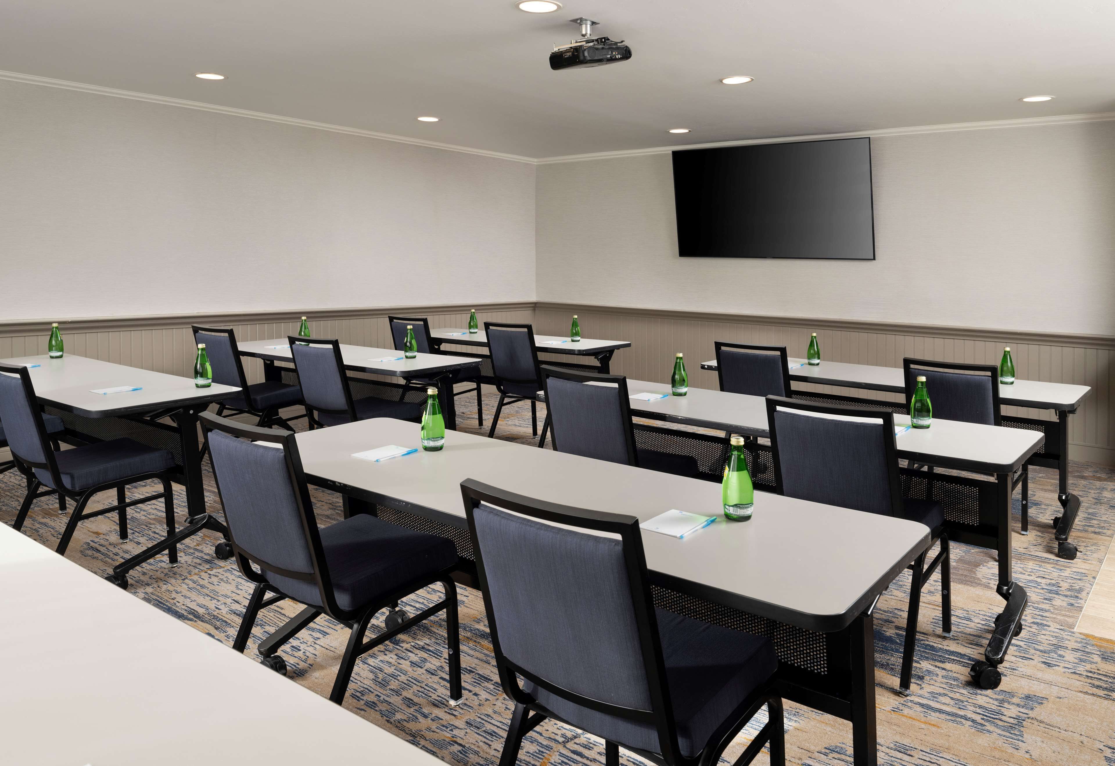 Photo - HYATT house San Diego/Sorrento Mesa